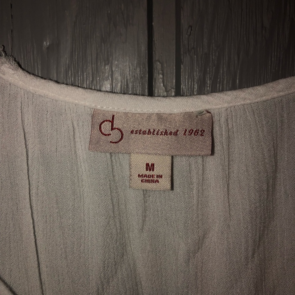 Beautiful blouse - Picture 3 of 4